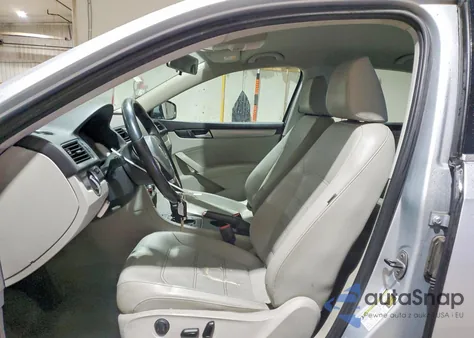 2014 Volkswagen Passat S z USA, uszkodzony, nr VIN 1VWAS7A34EC034316